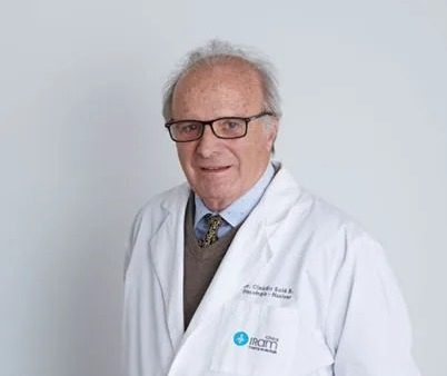 Dr. Claudio Solé B.